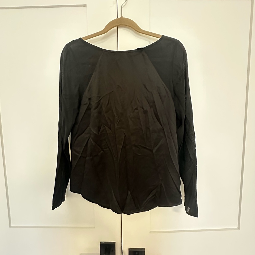 Club Monaco Black Relaxed Long Sleeve Silk Blouse